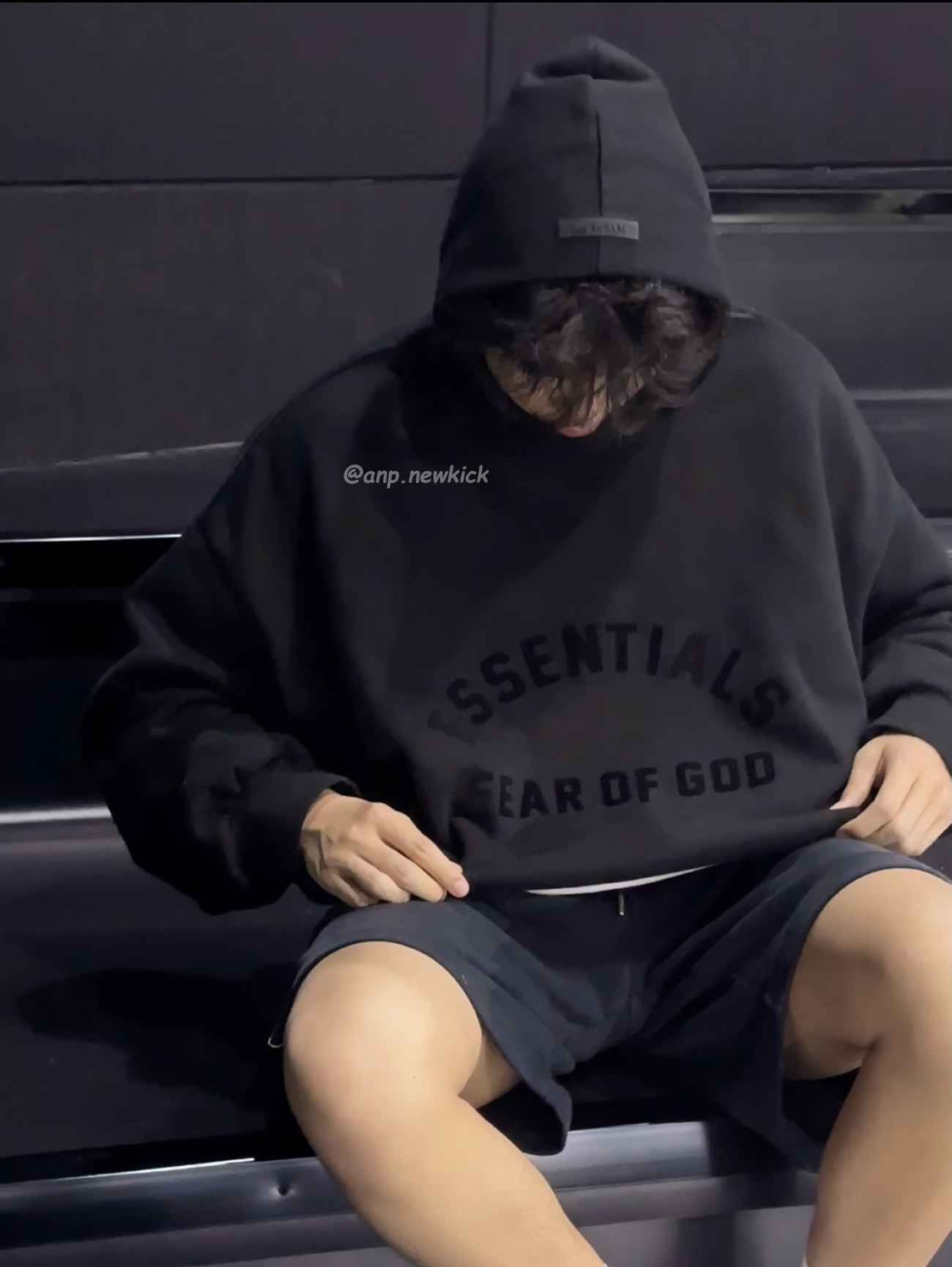 Fear Of God Essentials Tee Black (2) - newkick.app